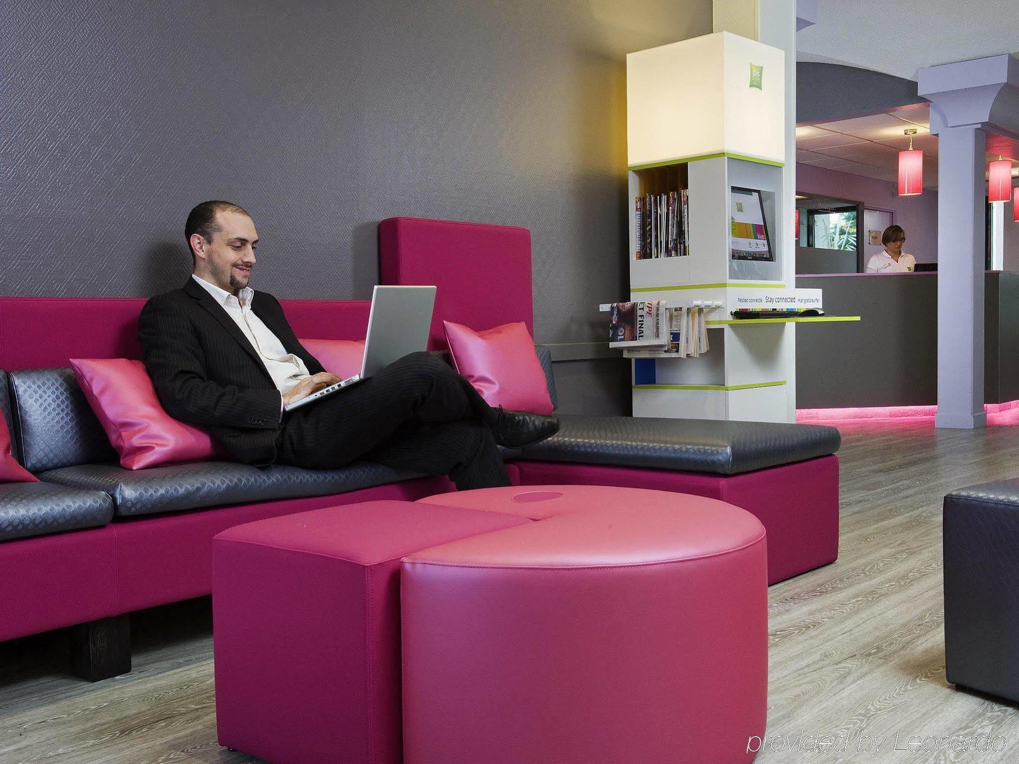 Готель Ibis Styles Melun Rubelles Екстер'єр фото