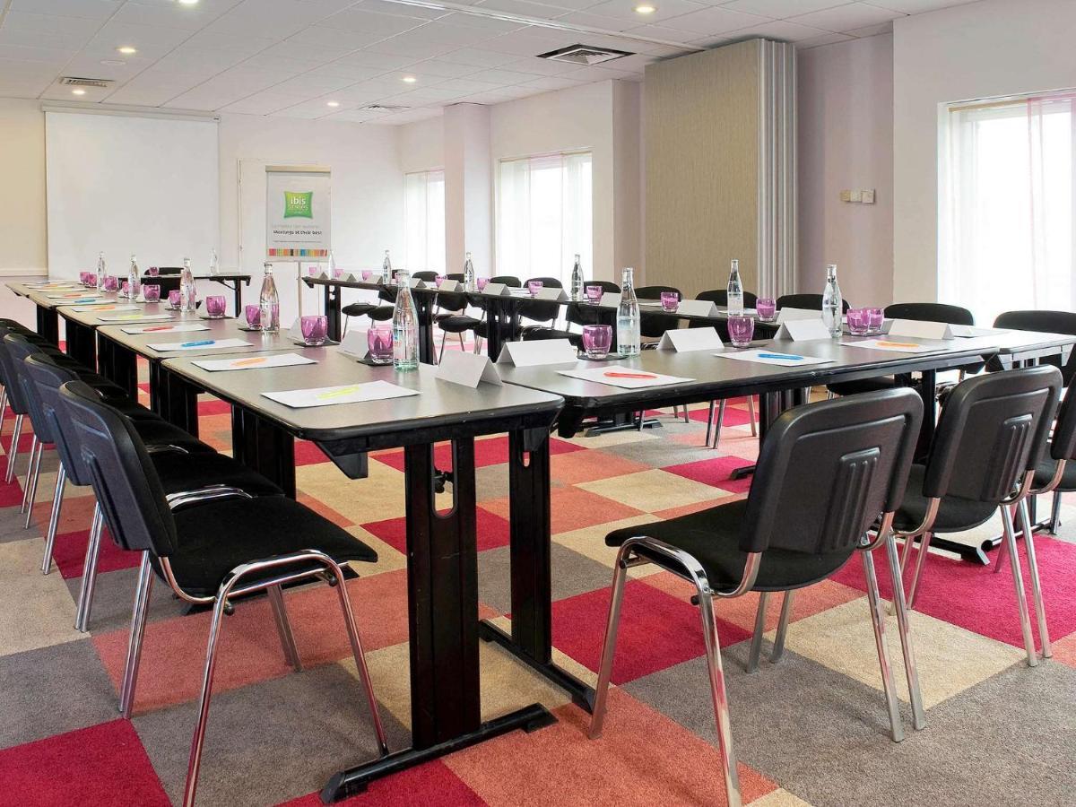 Готель Ibis Styles Melun Rubelles Екстер'єр фото