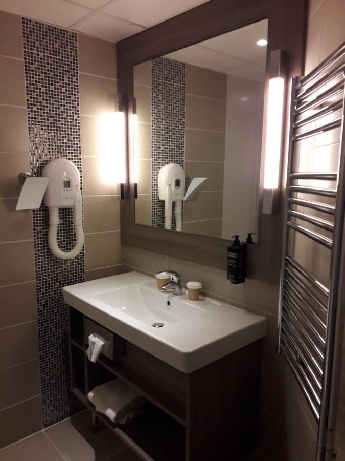 Готель Ibis Styles Melun Rubelles Екстер'єр фото